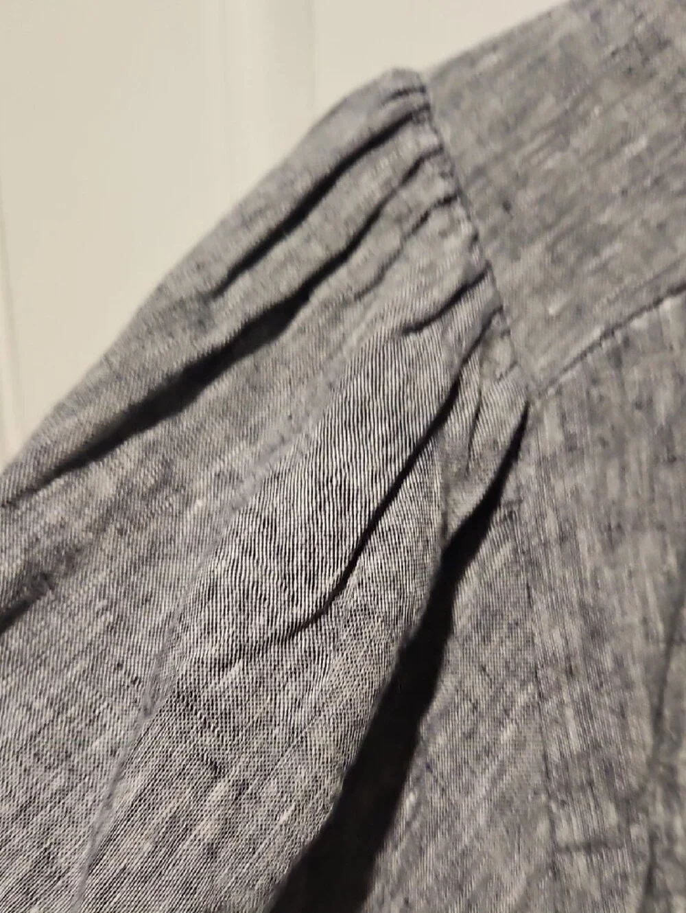 Chico's Women's Gray Button-Front Puff Sleeve Blouse - Picture 5 of 7